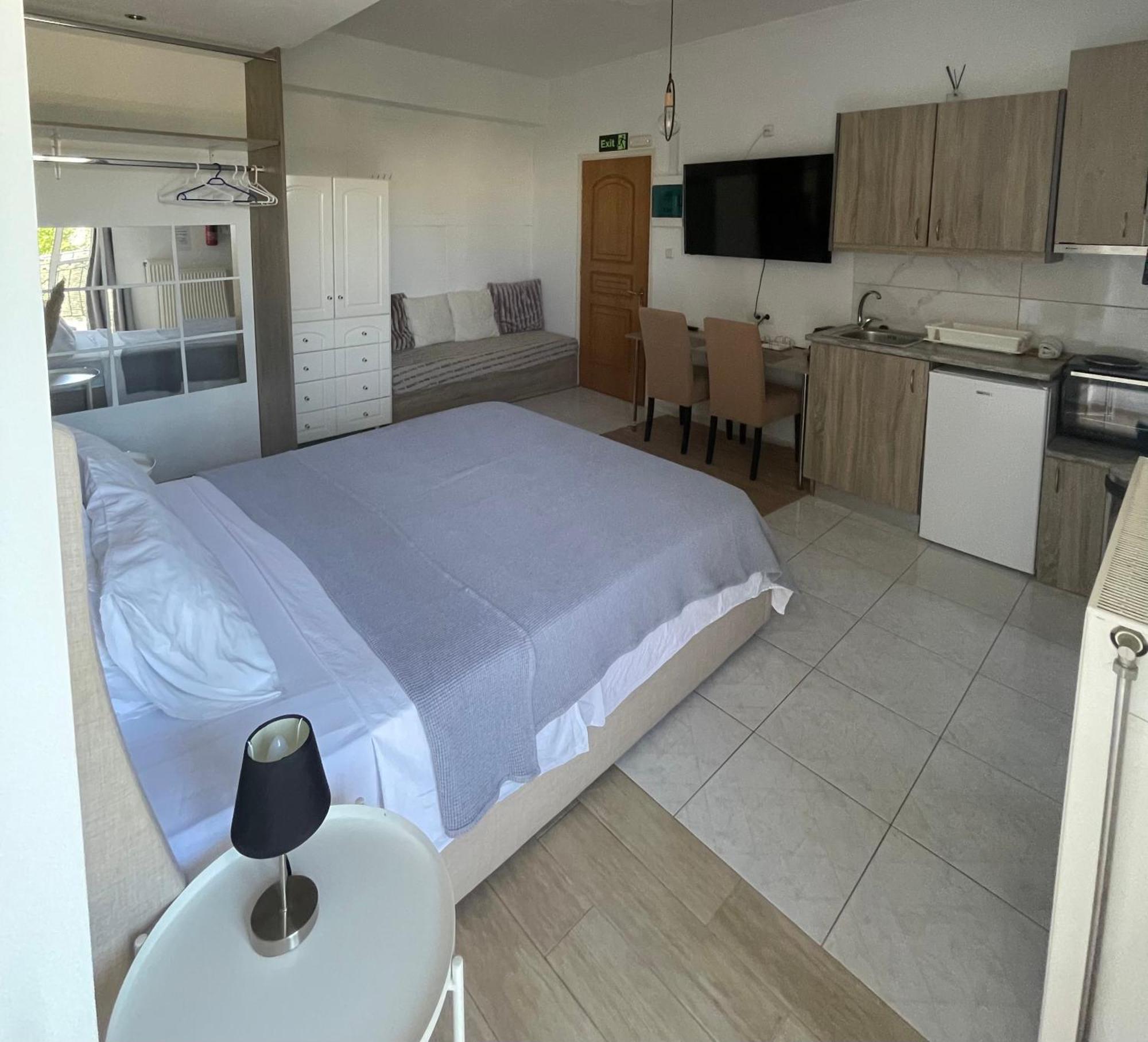 Greece Apartments Now Patras Exteriör bild